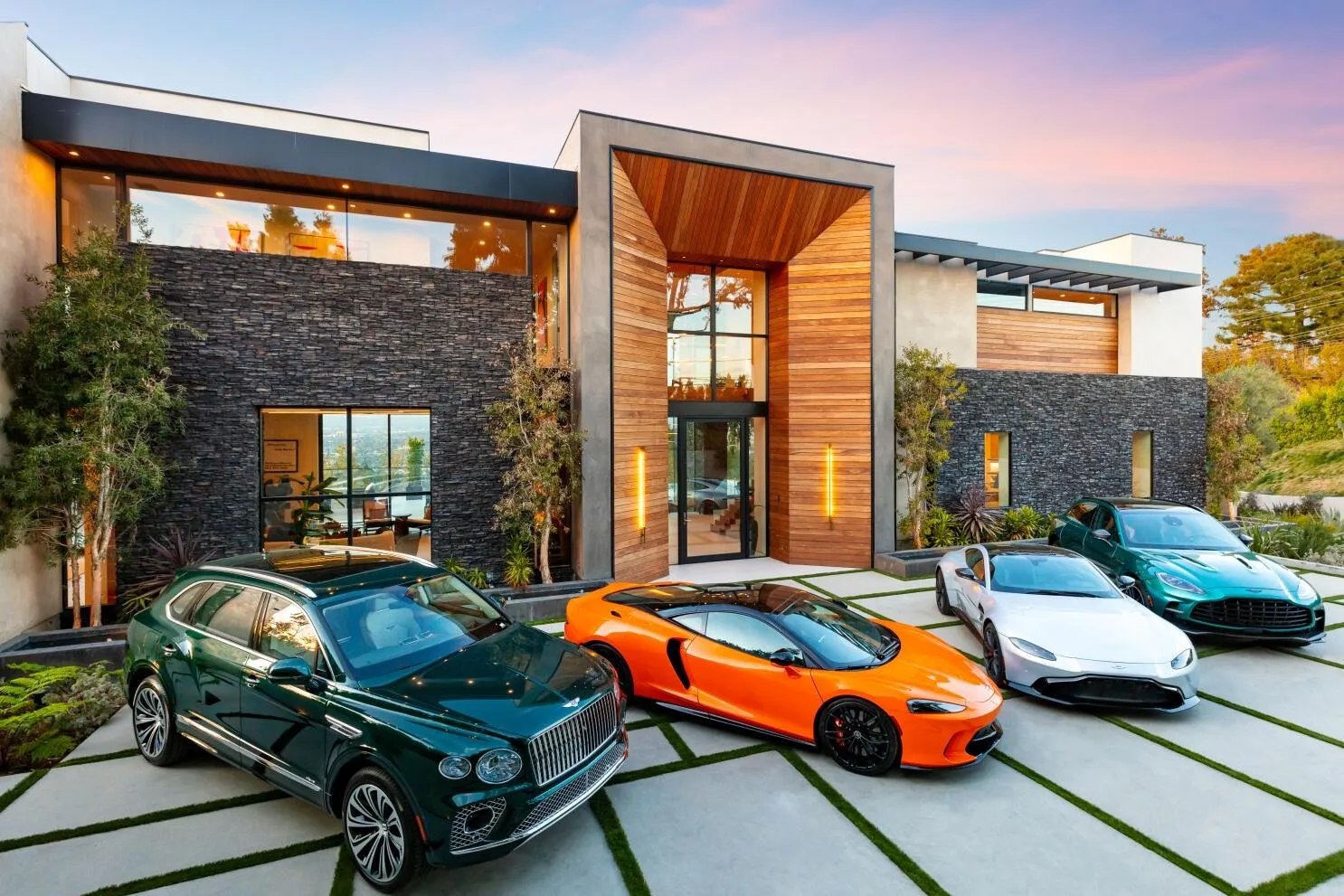 Mach 1 Exotics | Tampa’s Premier Luxury & Exotic Car Rentals