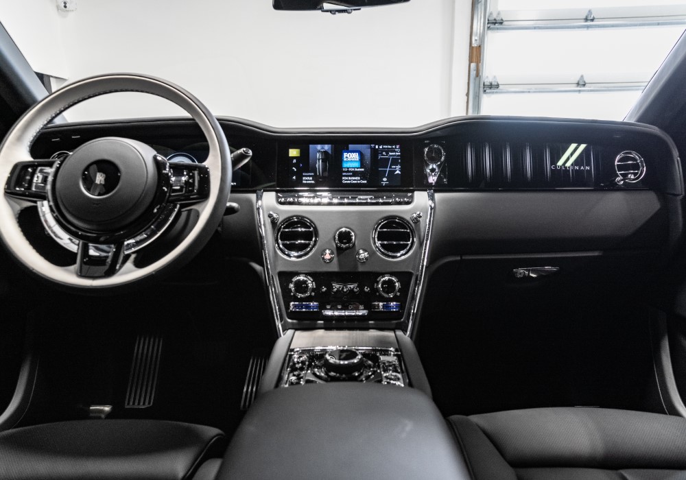 Rolls-Royce Cullinan 2025 | Mach 1 Exotics Car Rentals