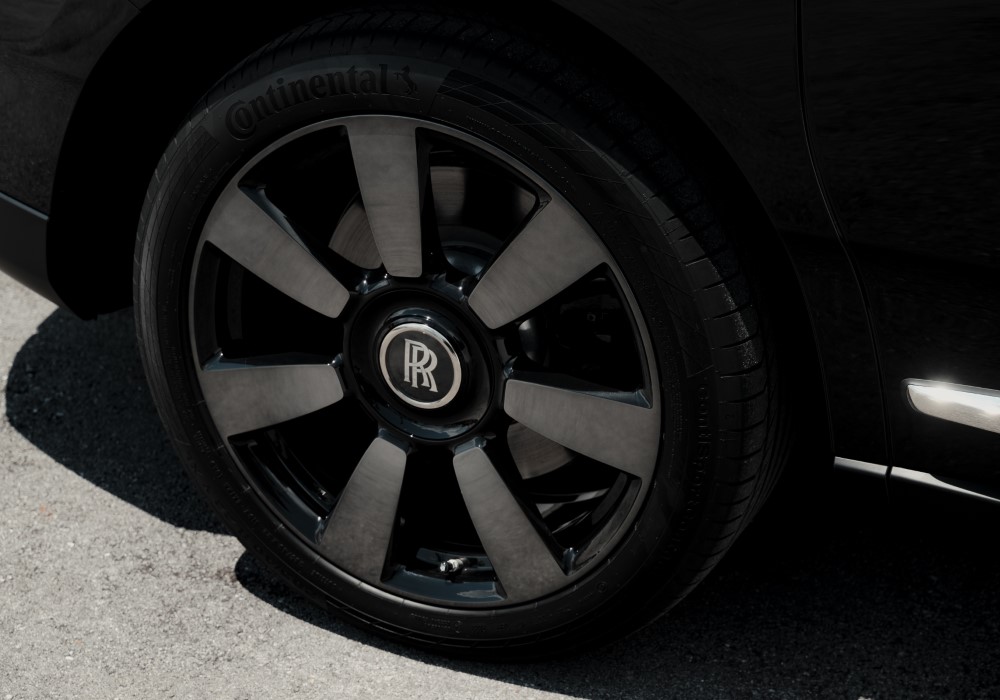 Rolls-Royce Cullinan 2024 | Mach 1 Exotics Car Rentals