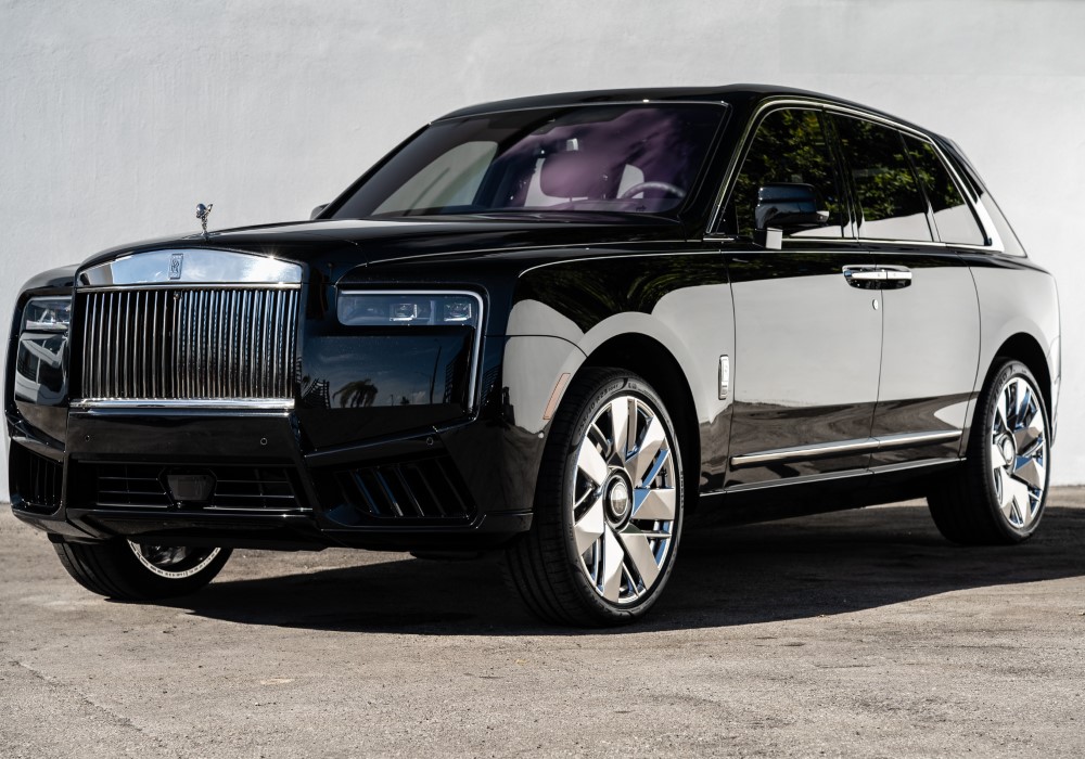 Rolls-Royce Cullinan 2025 | Mach 1 Exotics Car Rentals